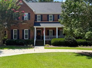 2417 Oakview Dr, New Bern, NC 28562