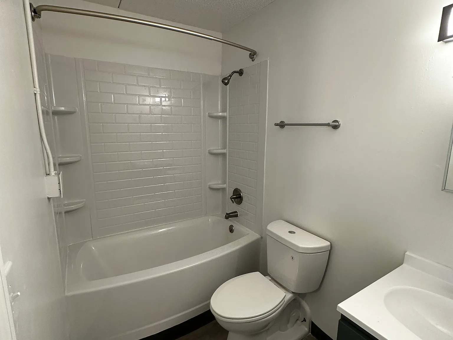 The Overlook Apartments — Photo 3