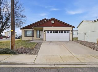 108 Ela Loop, Grandview, WA 98930