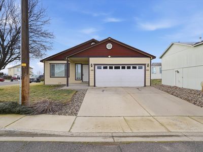 108 Ela Loop, Grandview, WA, 98930