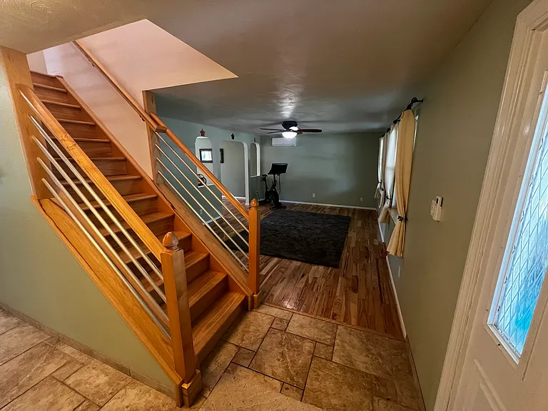 901 Sycamore Ave — Photo 6
