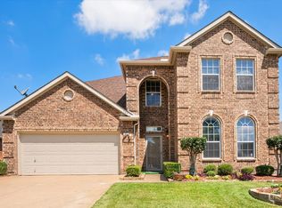 505 Boronia Rd, Arlington, TX 76002