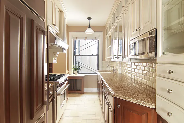 Sold by Douglas Elliman | media 16