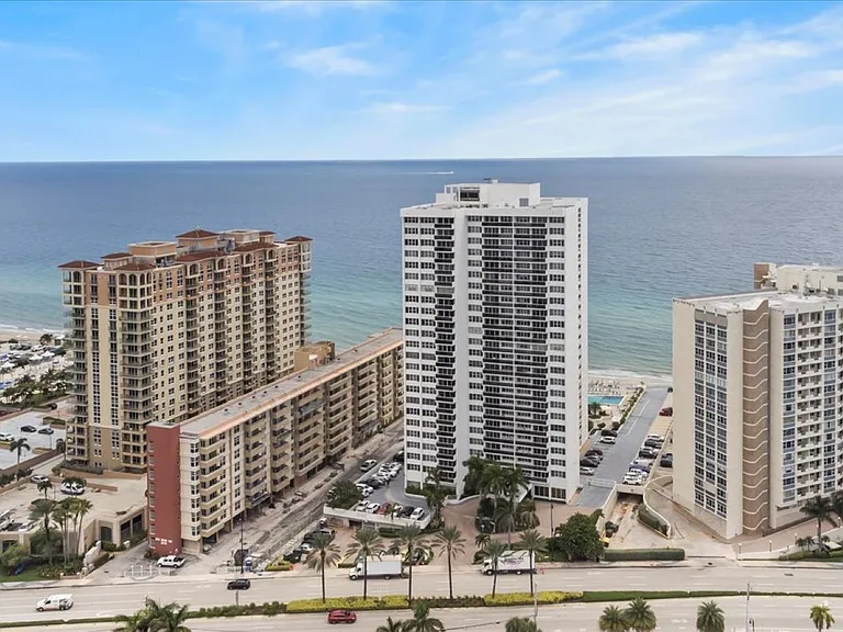 3140 S Ocean Dr #207 — Photo 20
