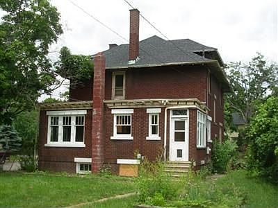 2nd image of 1340 12th St NW