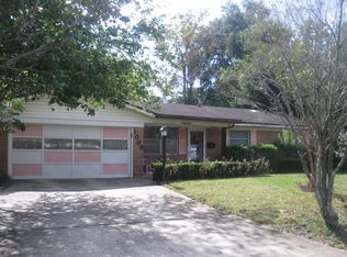 1006 Bacall Rd, Jacksonville, FL 32218