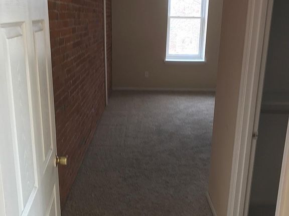 4th image of 2409 S 11th St #A