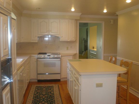 4th image of 113 Valerie Cir