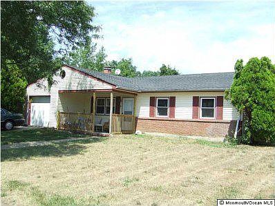 2nd image of 10 Sherwood Dr