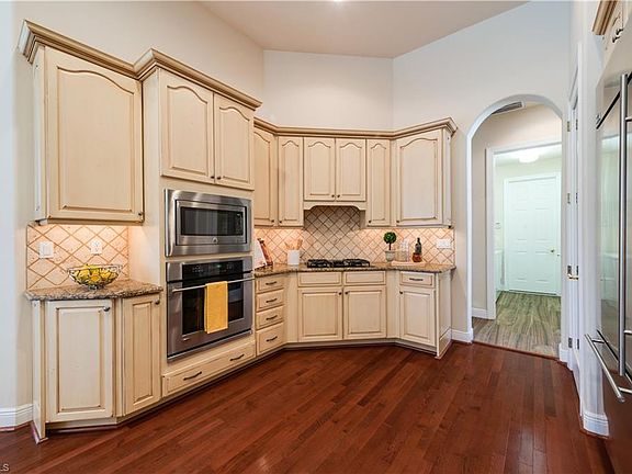 4th image of 19491 Playa Bonita Ct