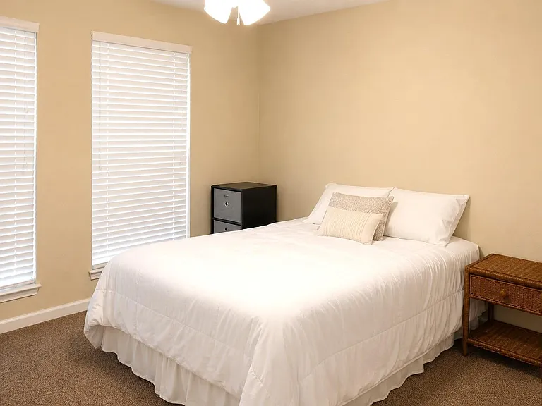 1725 Harvey Mitchell Pkwy S #1517 — Photo 9