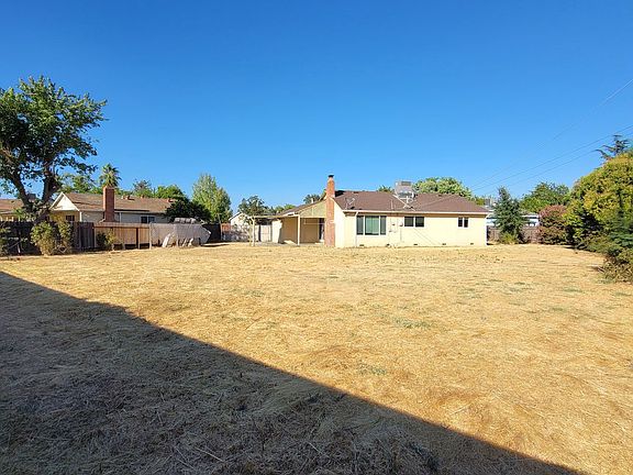 2nd image of 8952 Rosetta Cir