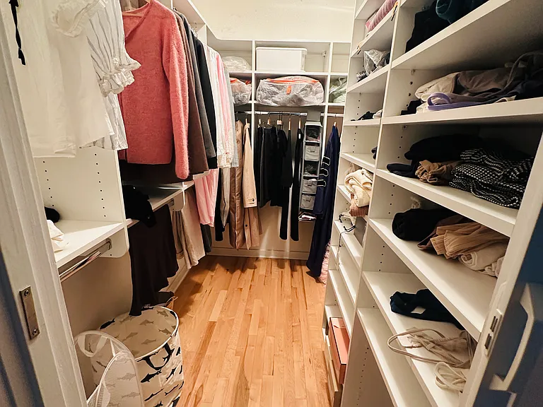 Walk-in closet