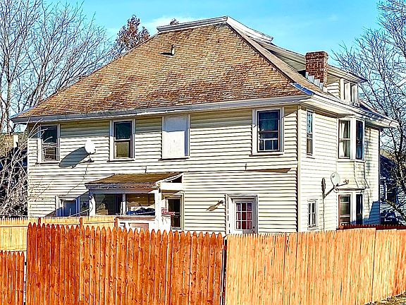 4th image of 79 Church St