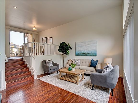 3rd image of 707 Marinella Aisle #116