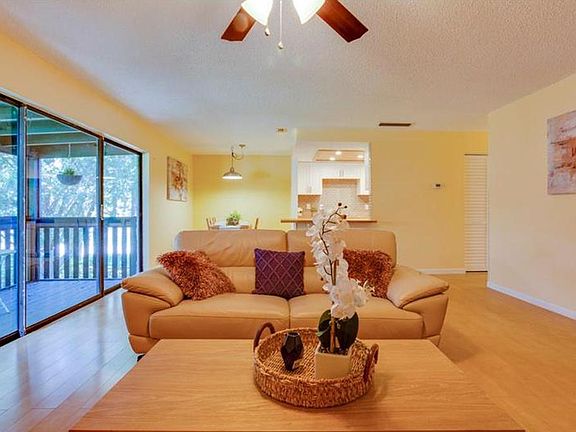 5th image of 11562 8th St N APT 704