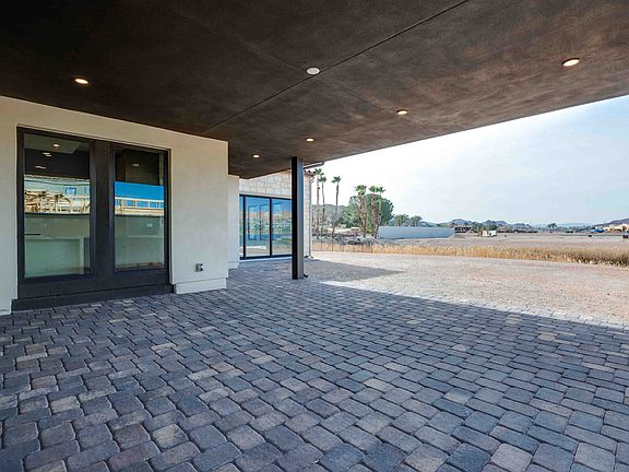 49 BELLISSIMA LAGO COURT