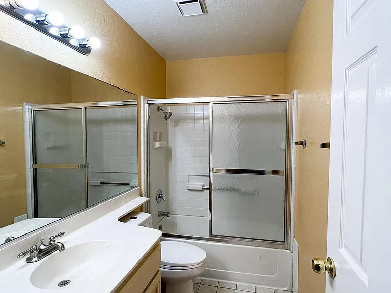 8558 Sandhill Dr — Photo 29