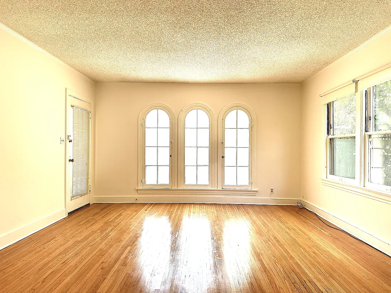 1 bed, 780 sqft, $2,644 — Photo 2
