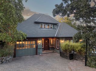 2018 Romney Rd, Victoria, BC V8S4J7