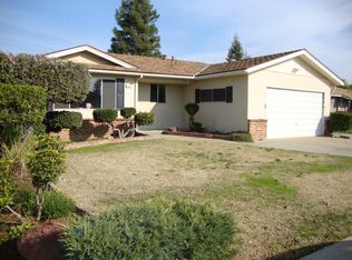 483 W Pico Ave, Clovis, CA 93612