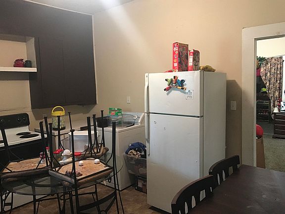 4th image of 918 Decatur St