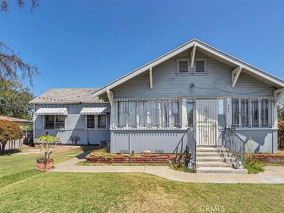 3rd image of 607 W La Jolla St