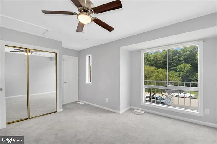 3 bed, 1.5 bath, 1276 sqft, $2,250 — Photo 3