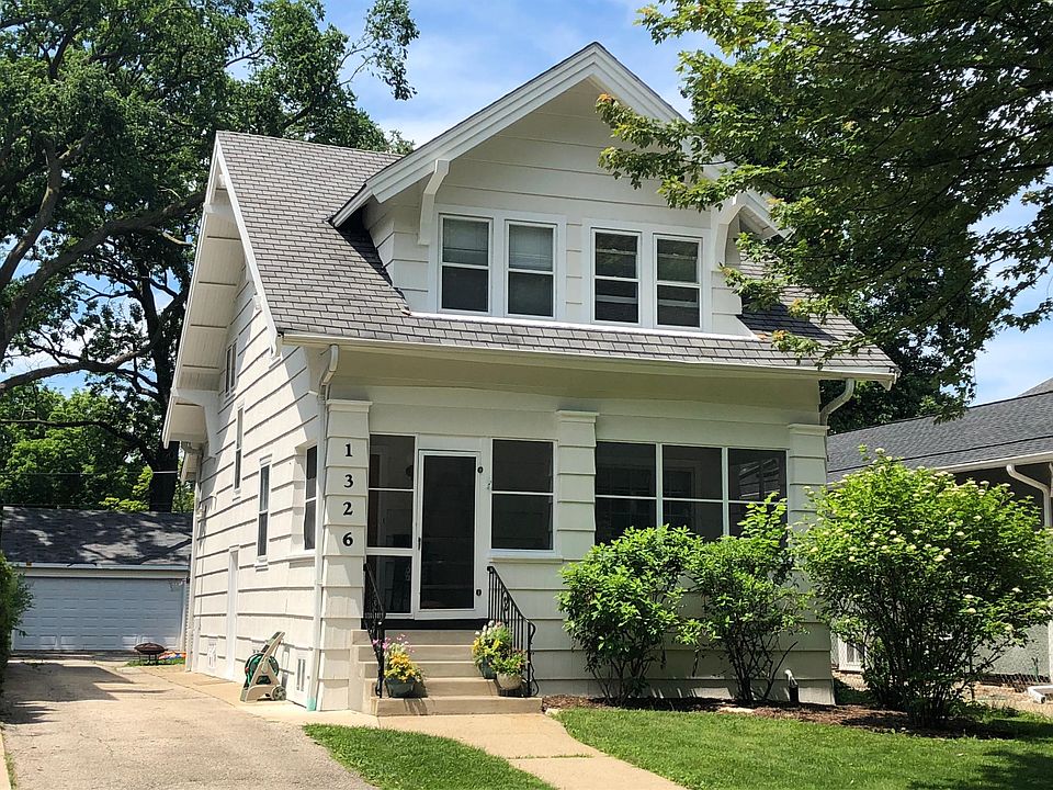1st image of 1326 Washington Ave