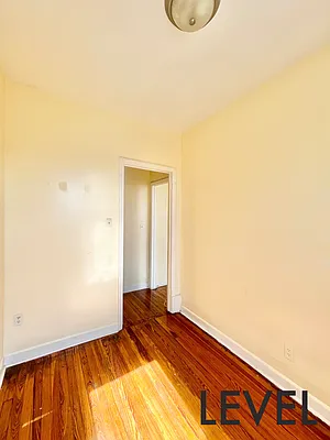 Rented by Level Group | media 70