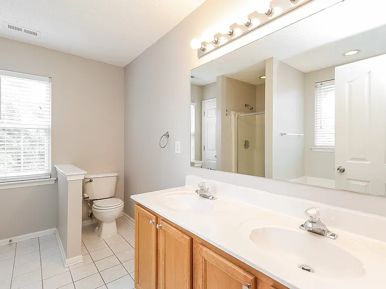 15239 Pangborn Pl — Photo 12