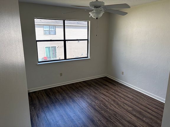 5th image of 301 Dixie Dr #E2