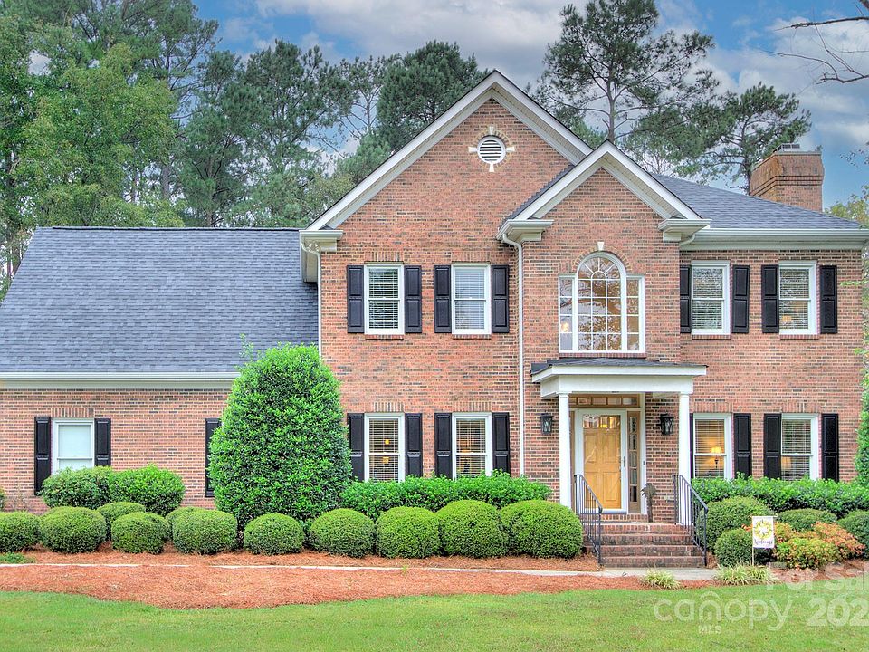 1st image of 1986 Olde Oxford Ct