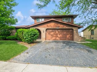 16836 Paxton Ave, South Holland, IL 60473