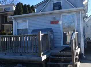 37792 Siesta St, Harrison Township, MI 48045