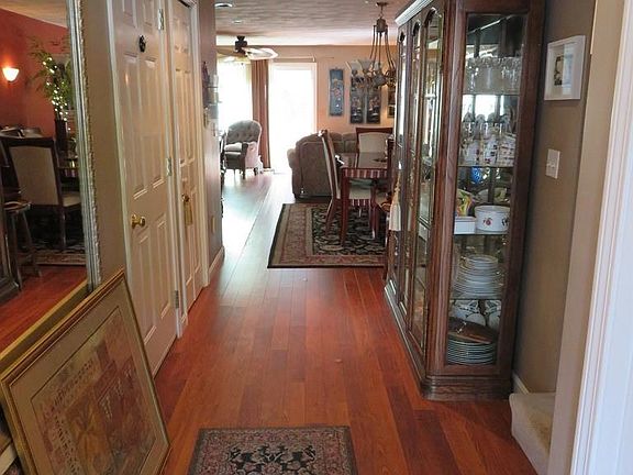 2nd image of 19 Carriage Hill Ln #2504