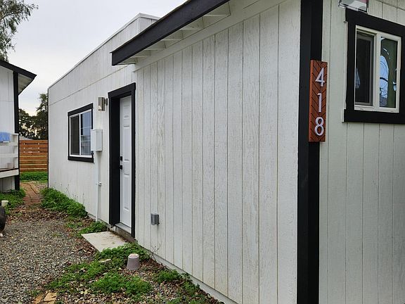 2nd image of 418 11th St #B