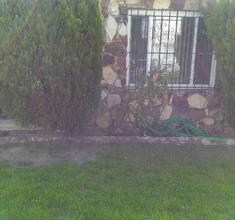 2nd image of 834 E 104th St