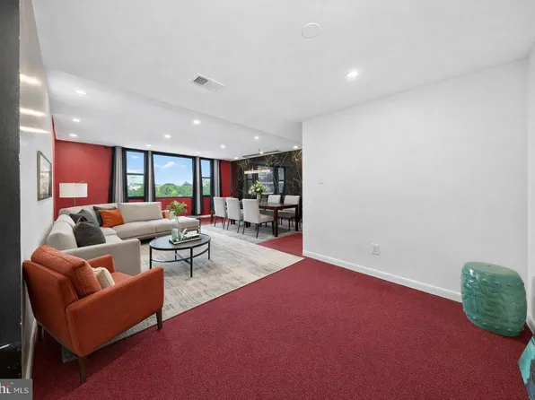 4600 Duke St APT 526, Alexandria, VA 22304