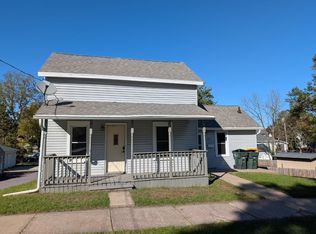631 2nd St, Reedsburg, WI 53959