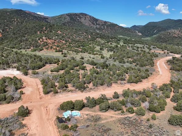 5179 E Cougar Run Rd, Fairview, UT 84629