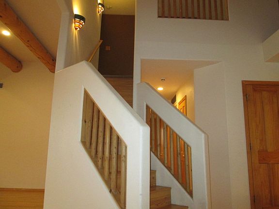 3rd image of 9200 Bluewood Ln NE