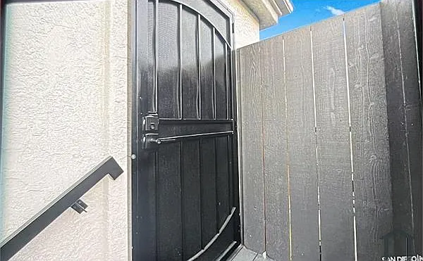 564 Guava Ave — Photo 1