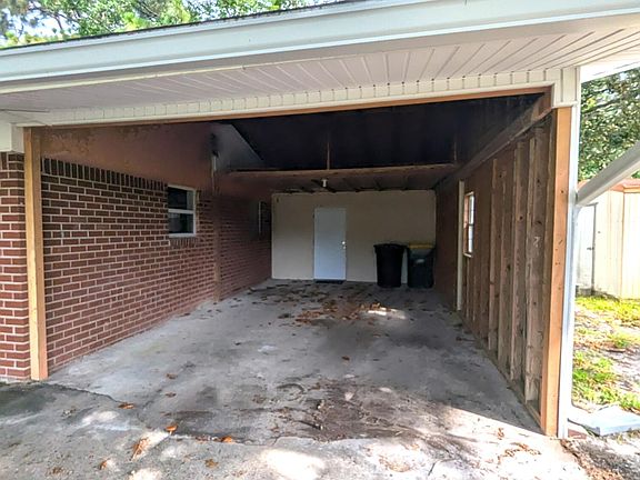 3rd image of 225 Ajax Dr NW