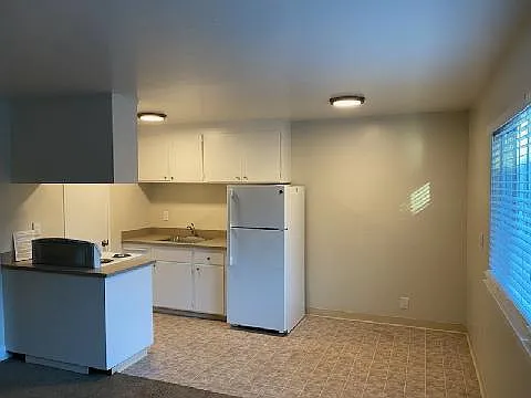 318 Chestnut St #5 — Photo 22