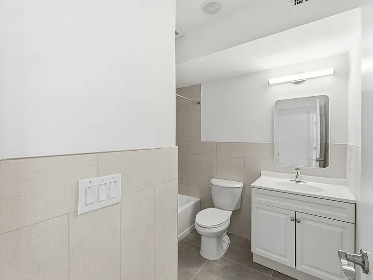 106 Columbia Ave #1 — Photo 4