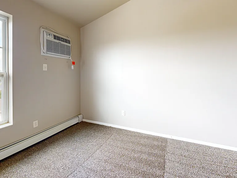 Custer Crossing Apartments — Photo 6