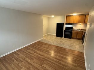 19 N Dryden Pl APT 2C, Arlington Heights, IL 60004