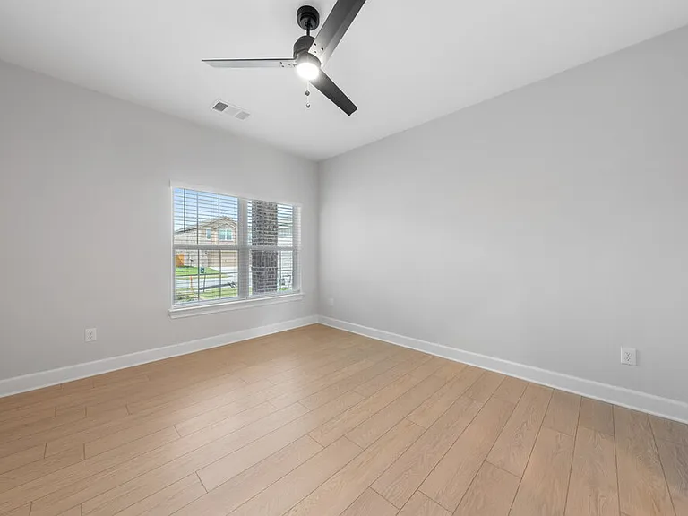 710 Princeton Hts — Photo 10