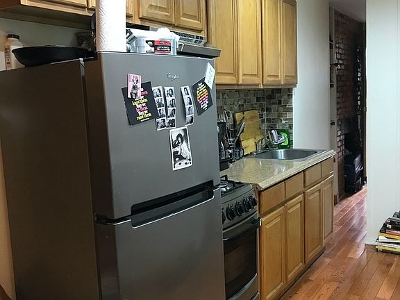2nd image of 206 Avenue B #2